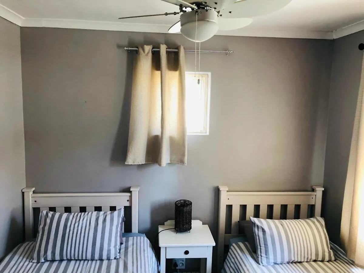 Jr Accommodation Parow 0*,